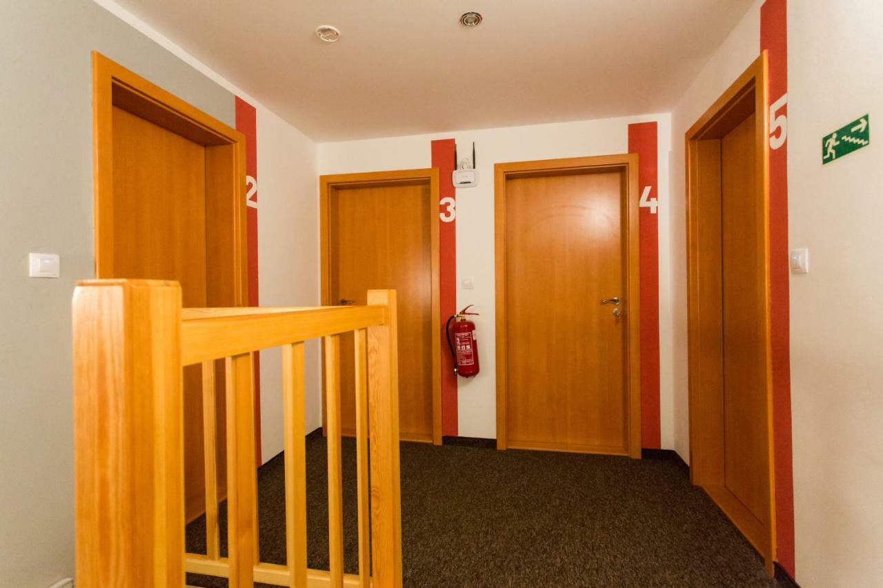 Loučná pod Klínovcem Ferienhaus Iva - Klinovecアパートホテル エクステリア 写真